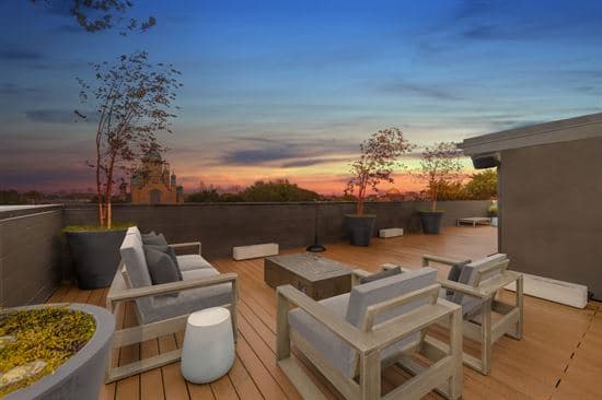 Day to dusk service example